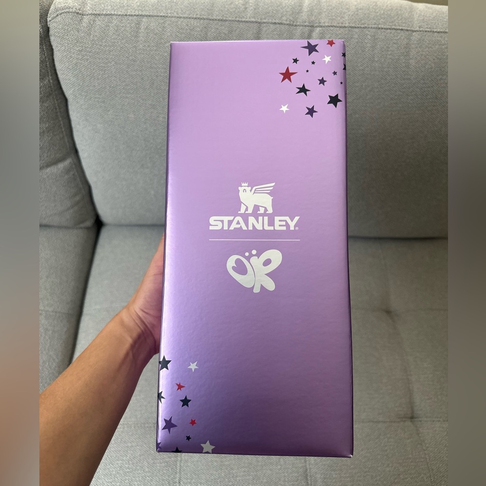 Stanley X Olivia Rodrigo •Brand New 40oz No longer available